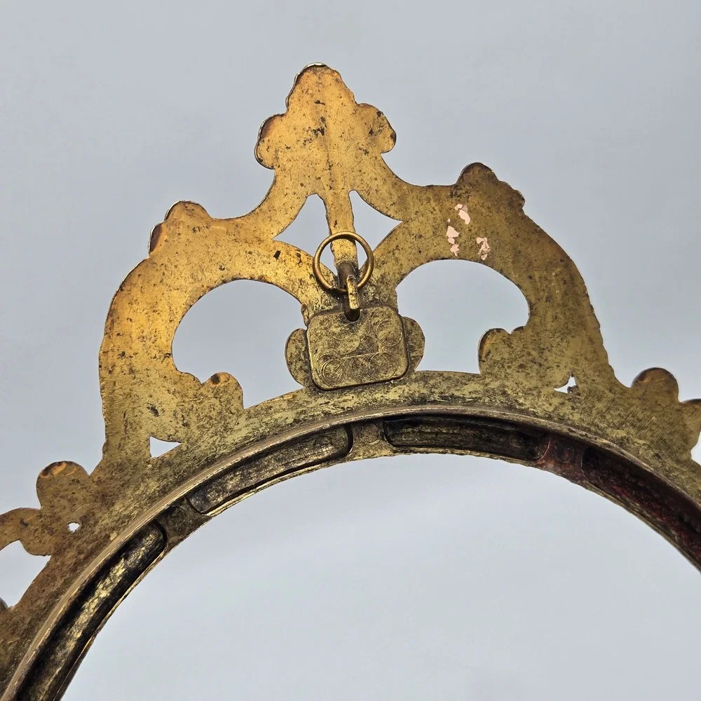 Unbranded vintage ornate